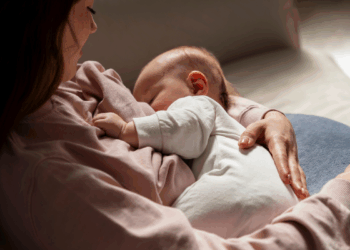 Lactancia extendida: La nueva reforma que busca proteger la maternidad