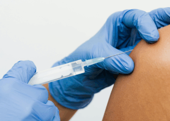 Vacuna triple viral contra el sarampión: lo que debes saber