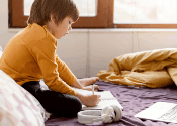 Regreso a clases: ¿Cómo ayudar a tu hijo a retomar la rutina?