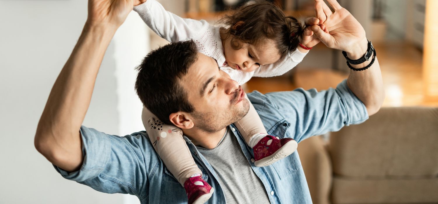 Hábitos que te harán mejor papá, según el libro The New Fatherhood
