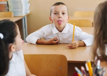 Palabras que apagan la motivación escolar en tus hijos ¡y no te das cuenta!