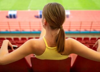 Lo que nadie te dice sobre ir al estadio durante el embarazo