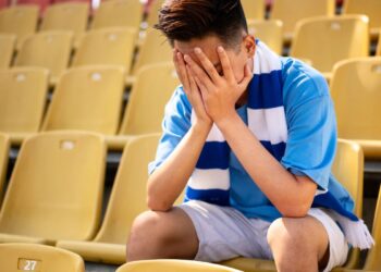 Cuando su equipo pierde: ¿Qué hacer si tu hijo llora por el futbol?