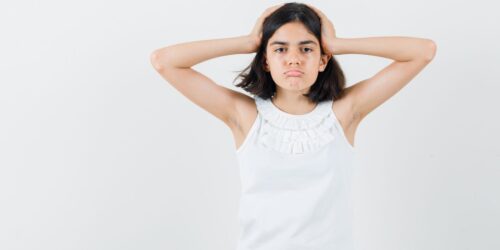 ¿Tu hijo huele mal? Cómo hablar del tema sin traumarlo
