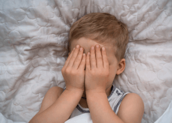 ¿Grita dormido y no te escucha? Terrores nocturnos vs. Pesadillas