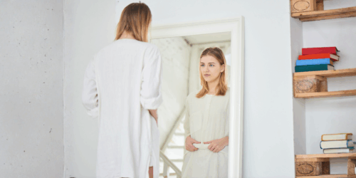 «No me gusta mi cuerpo después del embarazo»: El espejo después del posparto