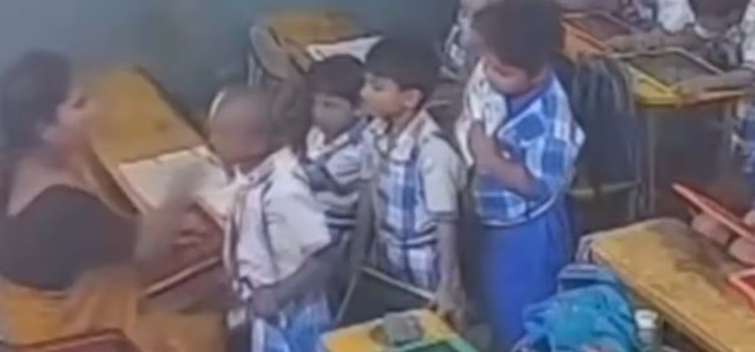 niño murió tras ser golpeado por su maestra