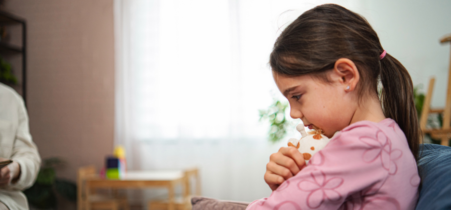 ¿Por qué no debes de proyectar lo que aprendiste en terapia en tus hijos?