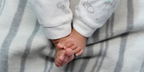 Muere de sarampión una bebé de 6 semanas: Estados Unidos