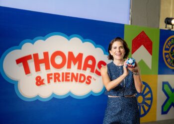 Karla Souza: “No está peleado ser mamá y seguir tus sueños”
