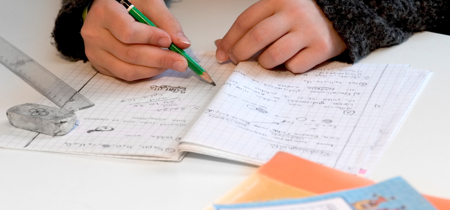 Hijo siempre olvida la tarea