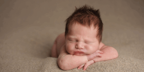¿Por qué hay bebés que nacen peludos? La razón detrás de esto